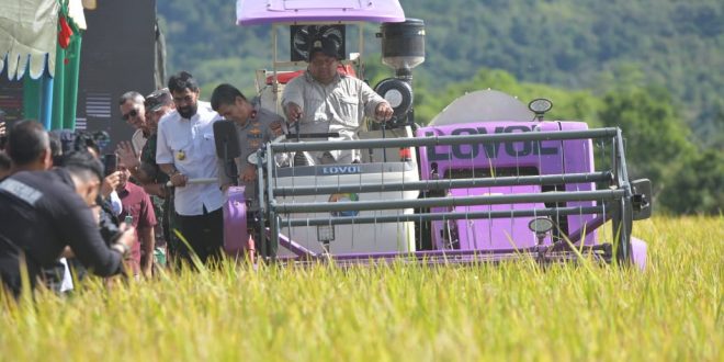 Gubernur Aceh Muzakir Manaf