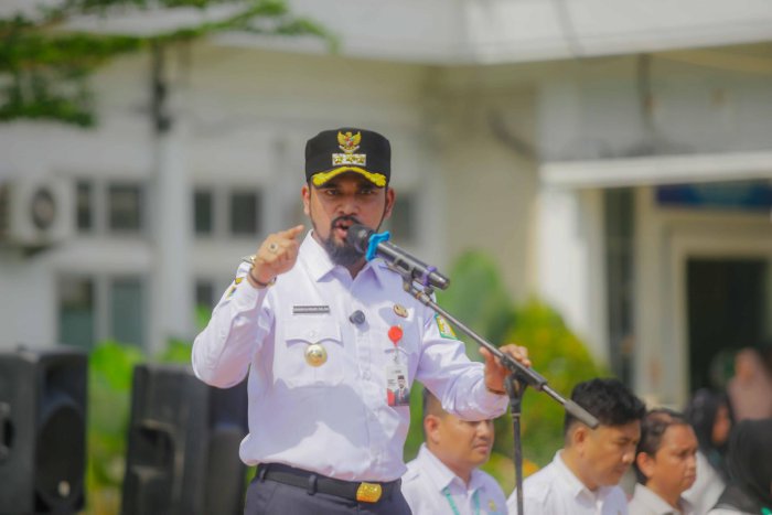 Bupati Aceh Timur, Iskandar Usman Al-Farlaky