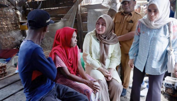 Sambangi Gubuk Reyot dan Rumah Lansia di Aceh Utara, Marlina Muzakir Upayakan Bantuan RLH