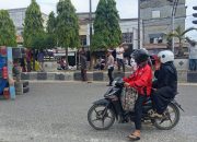 Dihantam Rush, Truk Tangki PDAM Terguling di Perempatan Lhoksukon