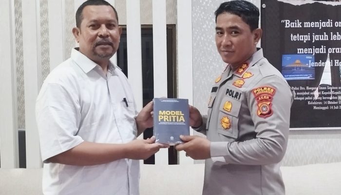 Kapolres Lhokseumawe Bahas Isu Kamtibmas Bersama Profesor Apridar