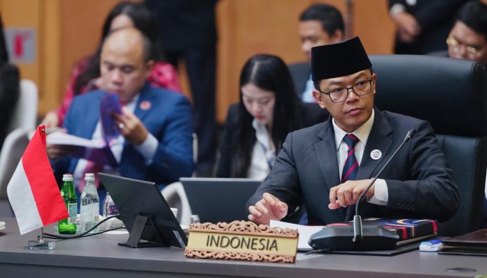 Menlu RI Dorong Penguatan Kerja Sama ASEAN Hadapi Kejahatan Transnasional