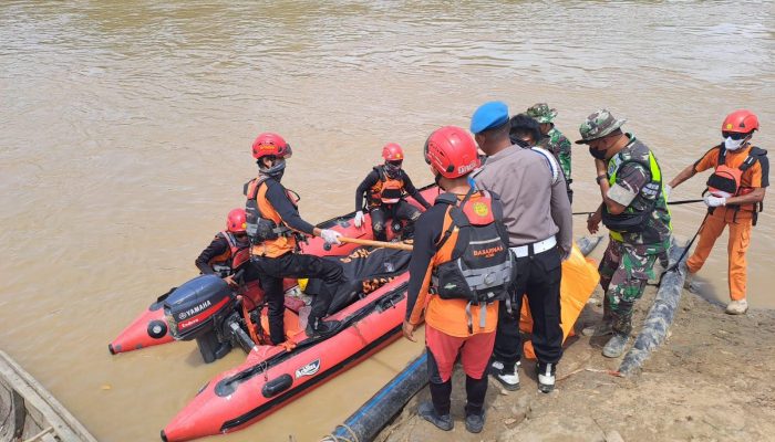 Pria Paruh Baya Ditemukan Meninggal Dunia Setelah Hanyut di Sungai Arakundo
