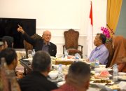 Wali Nanggroe Terima Kunjungan Hamid Awaluddin, Bahas Rencana Penambahan Batalion di Aceh