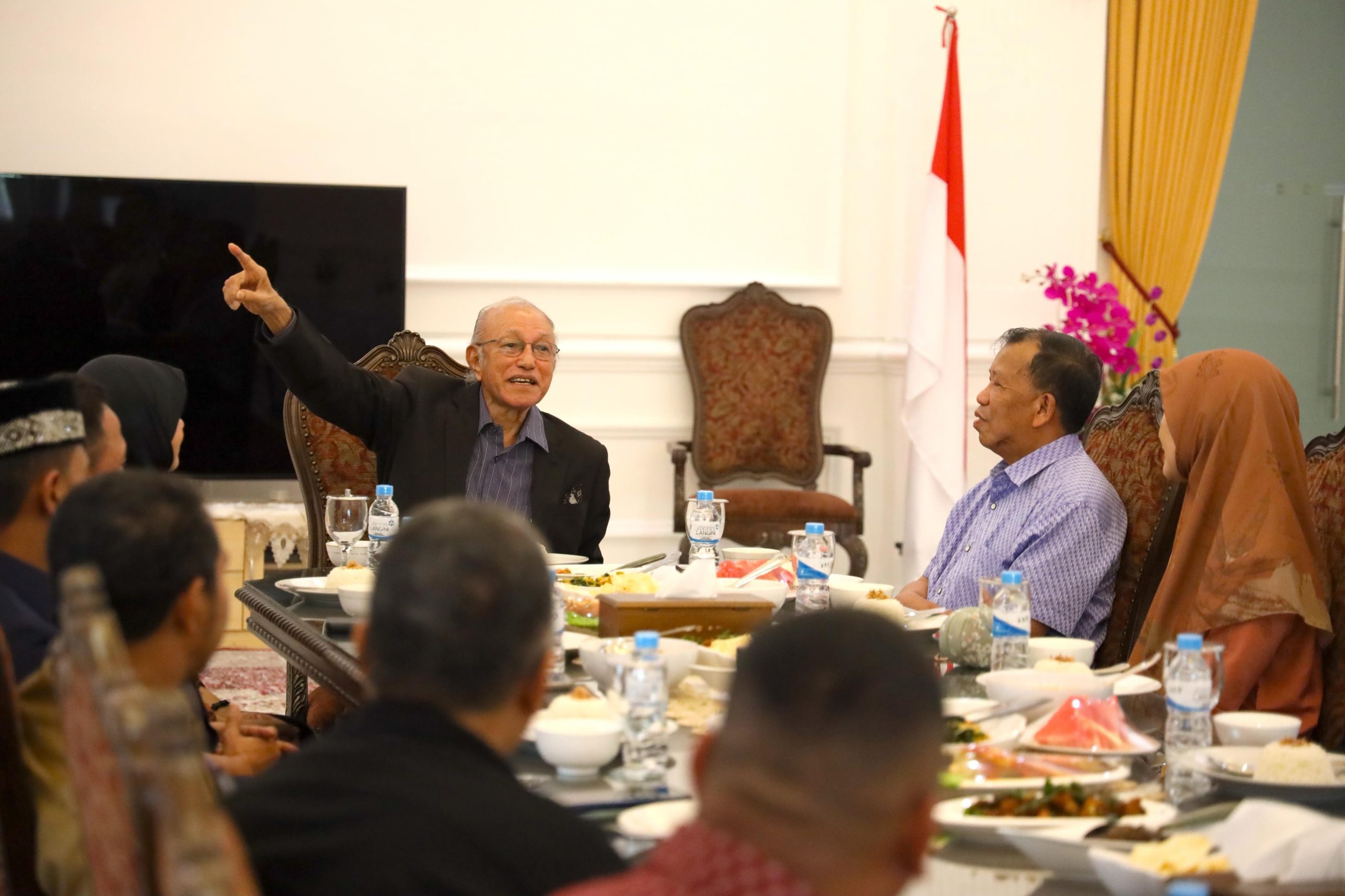 Wali Nanggroe Aceh Paduka Yang Mulia Tgk. Malik Mahmud Al-Haytar