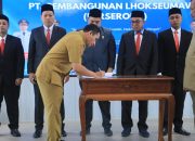 Sayuti Abubakar Lantik Direksi dan Dewan Komisaris PTPL