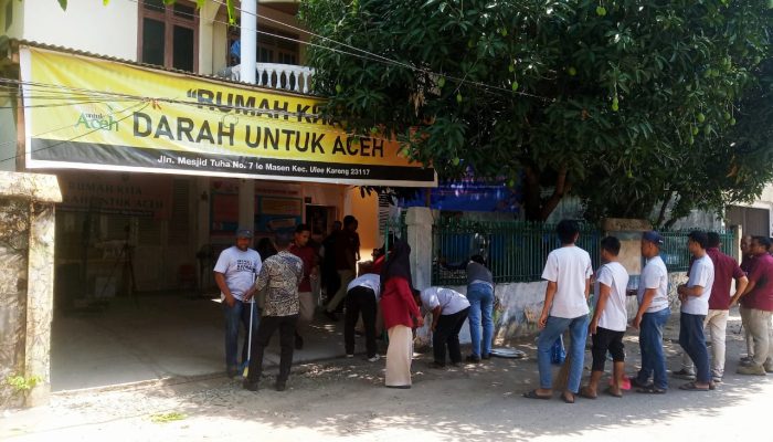 Belasan Napi Bapas Aceh Bakti Sosial di Rumah Singgah Rumah Kita