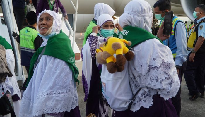 Dua Kloter Jemaah Haji Aceh Tiba, Diimbau Pakai Masker dan Lapor Puskesmas