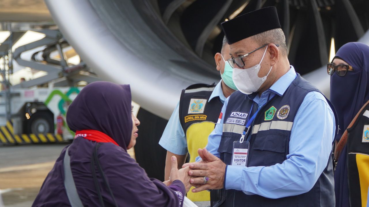 Ketua PPIH Embarkasi Aceh, Azhari