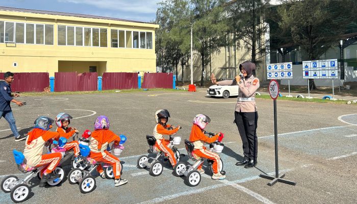 Ditlantas Polda Aceh Kenalkan Tertib Berlalu Lintas untuk Anak Usia Dini