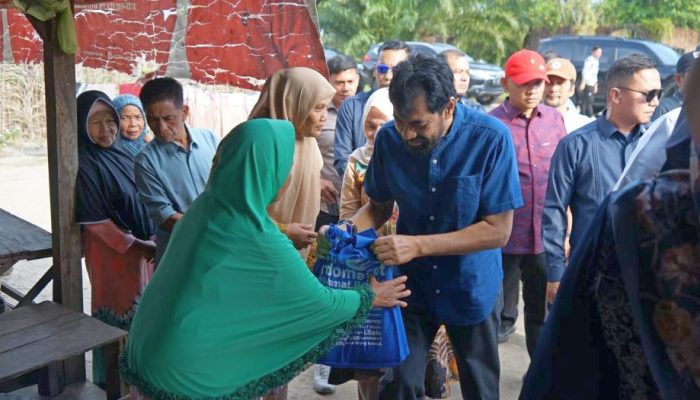 Gubernur Mualem Tinjau Lokasi Calon Penerima Bantuan RLH di Aceh Singkil