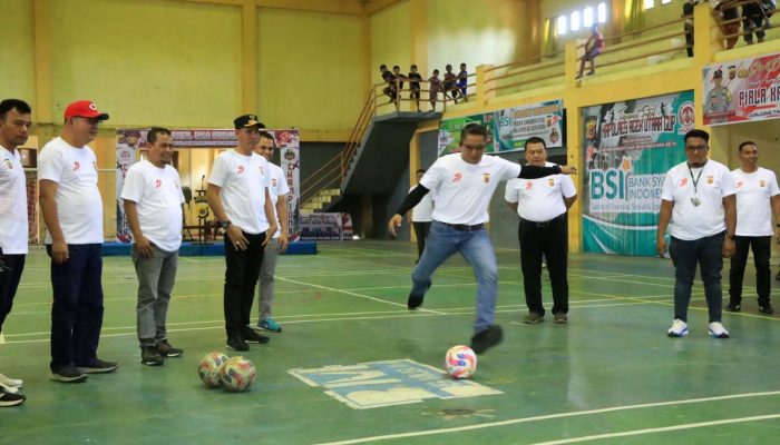 Kapolres Aceh Utara Buka Turnamen Futsal di GOR Lhoksukon