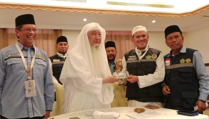 Wagub Aceh Hadiri Pembagian Dana Wakaf Baitul Asyi di Makkah