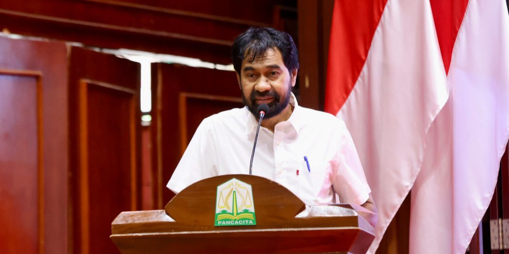 Gubernur Aceh Muzakir Manaf Mualem