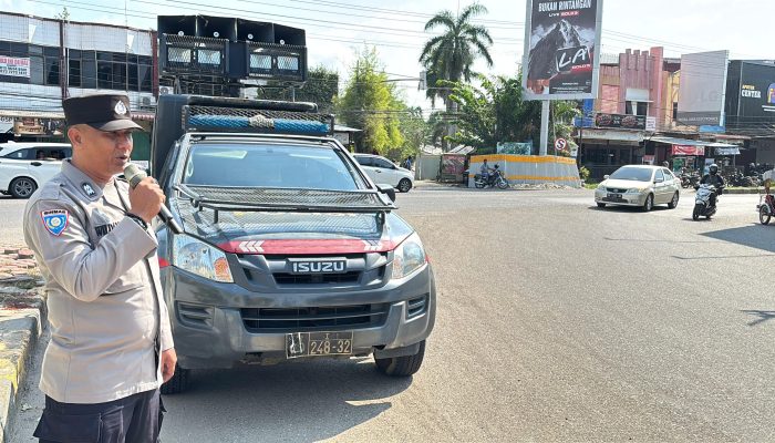 Sat Binmas Polres Lhokseumawe Imbau Warga Taat Syariat Islam