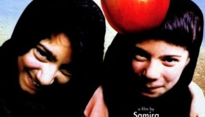 [Review Film]: Di Luar Bingkai Kiarostami, The Apple di Bawah Pohon Zaitun