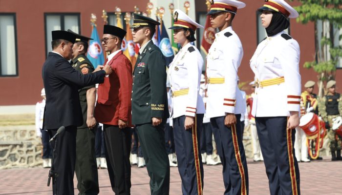 Wamenhan Buka Pendidikan Mahasiswa Baru Unhan 2025/2026