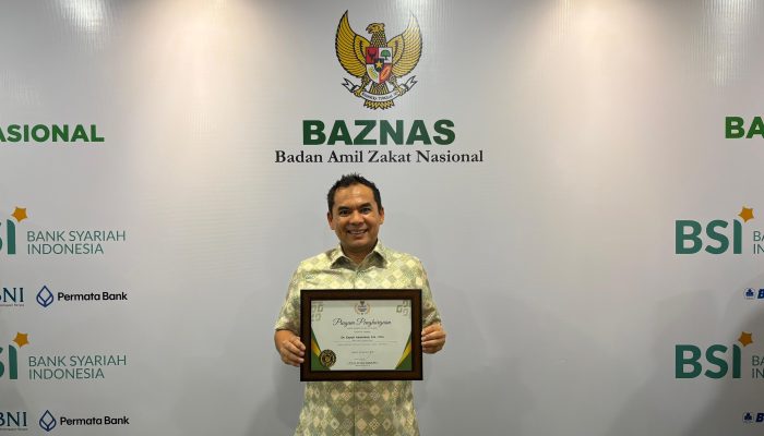 Wali Kota Lhokseumawe Raih BAZNAS Award 2025