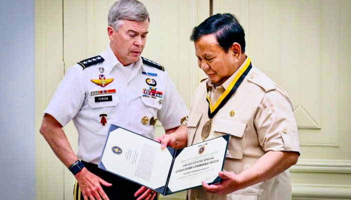 Presiden Prabowo Terima Medali Kehormatan dari Komando Operasi Khusus AS