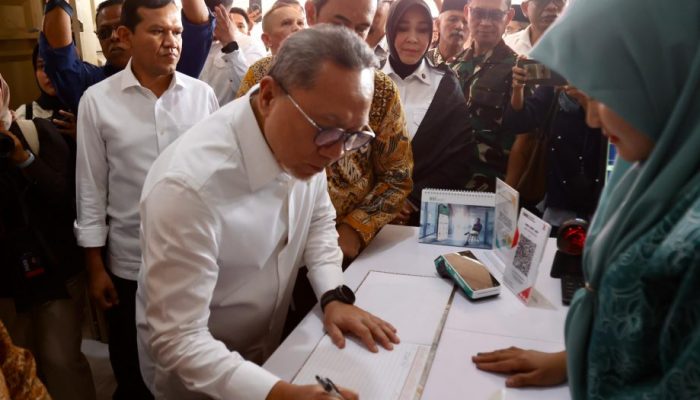 Wagub Aceh Dampingi Menko Pangan Tinjau KDMP di Geuceu Komplek