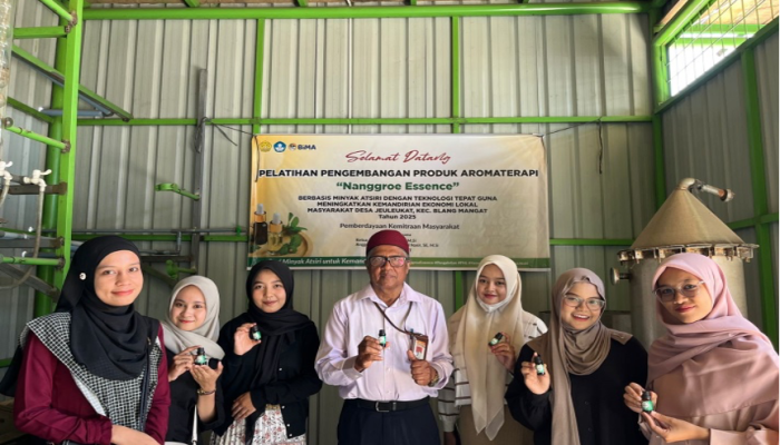 Nanggroe Essence: Inovasi Aromaterapi Menuju Kemandirian Ekonomi Petani di Lhokseumawe