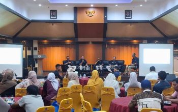Meriza Akbar, pemilik HOCO Coffee, saat menjadi pembicara dalam Program Dukungan Kemenkeu Satu Aceh terhadap UMKM yang digelar di Aula Gedung D, GKN Banda Aceh