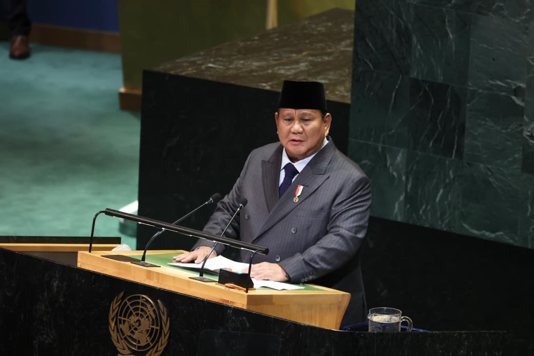 Presiden Republik Indonesia, Prabowo Subianto menyampaikan pidato pada Konferensi Internasional Tingkat Tinggi untuk Penyelesaian Damai atas Masalah Palestina dan Implementasi Solusi Dua Negara yang digelar di Gedung Majelis Umum Perserikatan Bangsa-Bangsa (PBB), New York, Amerika Serikat
