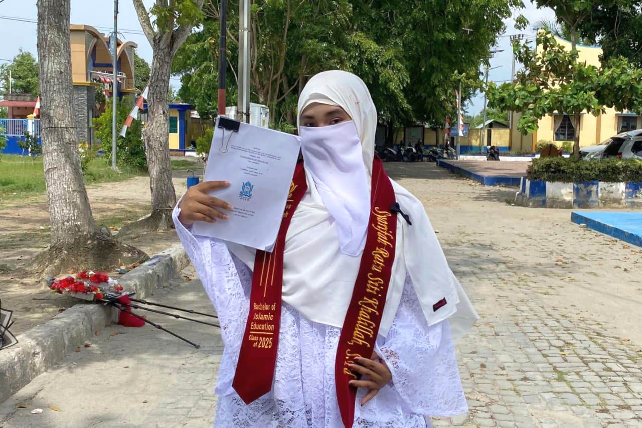 Syarifah Ratu Siti Khalillah, mahasiswi Universitas Islam Aceh (UIA) Bireuen, berhasil terpilih sebagai Brand Ambassador Excellent Student Batch II