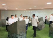 Menteri Ketenagakerjaan RI, Prof. Yassierli, saat berkunjung ke Museum Tsunami Aceh
