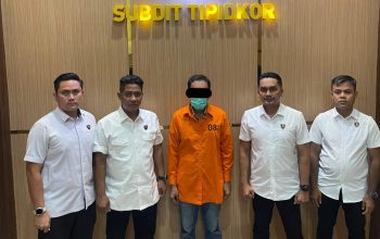 Penyidik Polda Aceh resmi menahan SMY, tersangka kasus dugaan korupsi pengadaan tempat cuci tangan atau wastafel