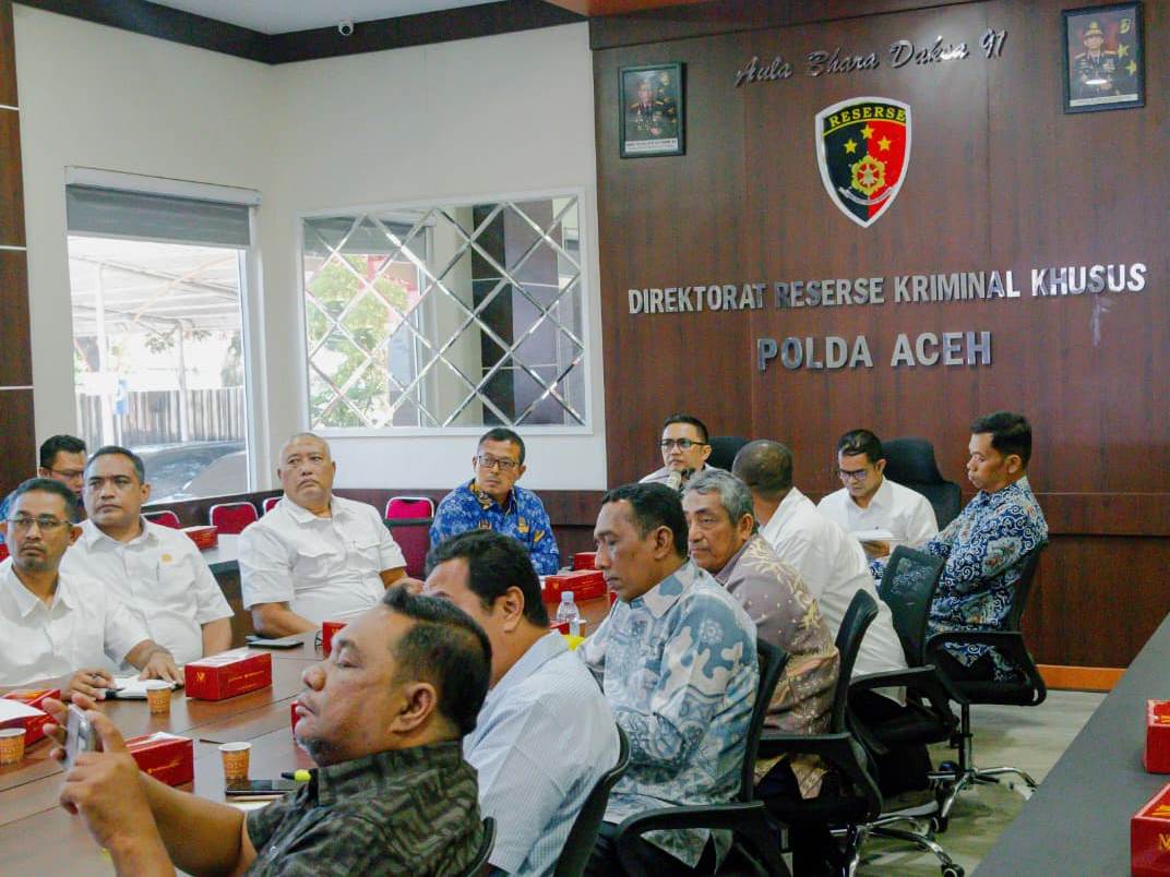 Dirreskrimsus Polda Aceh, Kombes Pol Zulhir Destrian, menyampaikan komitmen mendukung pembentukan Wilayah Pertambangan Rakyat (WPR) sebagai solusi atas maraknya tambang ilegal di Aceh
