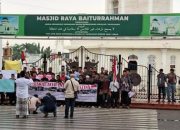 Aksi damai “Aceh Peduli Palestina” digelar di Masjid Raya Baiturrahman, Banda Aceh, Rabu (15/10/2025)