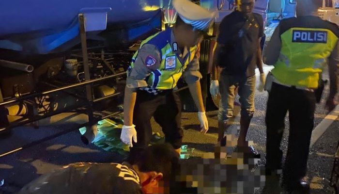 Pengendara Motor Tewas Usai Terlindas Truk Tangki CPO
