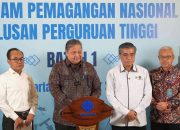 Menteri Koordinator Bidang Perekonomian Airlangga Hartarto dalam acara pembukaan Program Pemagangan Nasional Lulusan Perguruan Tinggi – Batch 1 di Kantor Kemnaker, Jakarta, Senin (20/10)