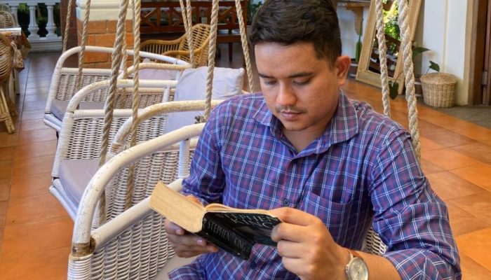 Cerita Rahmat Aulia di Dunia Literasi, Bermula dari Menonton TV Bersama Ayah