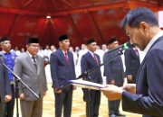 Gubernur Aceh, Muzakir Manaf, memimpin prosesi pelantikan sejumlah Pejabat Pimpinan Tinggi Pratama, Administrator, dan Pengawas di lingkungan Pemerintah Aceh, serta melantik Deputi BPKS di Anjong Mon Mata, Banda Aceh