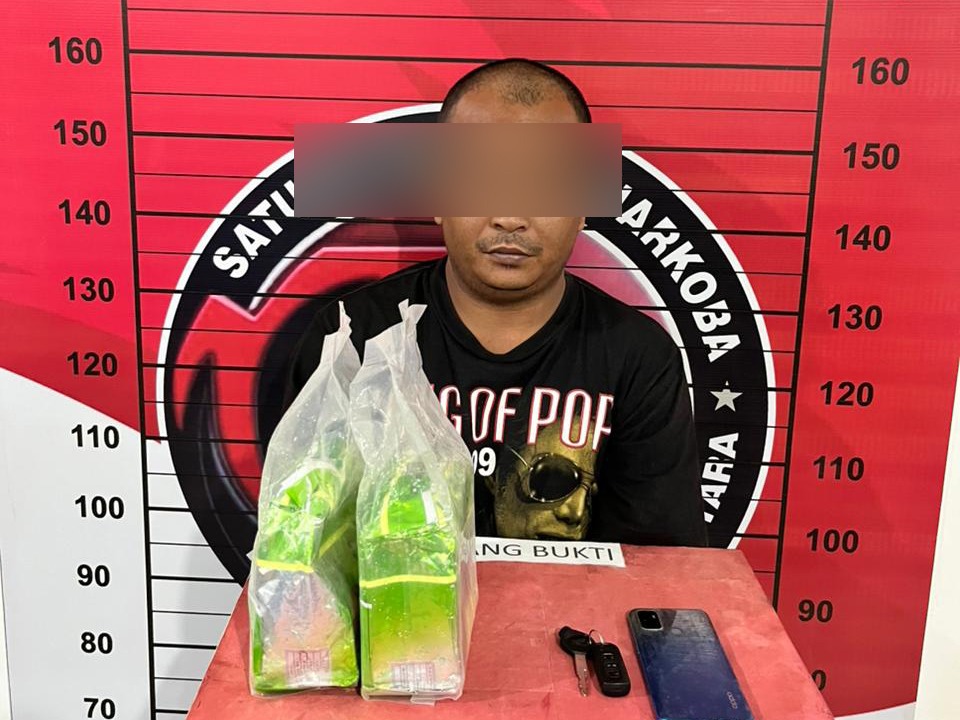 Tersangka bersama barang bukti sabu seberat 1,87 kilogram kini diamankan di rutan Polres Aceh Utara, Lhoksukon