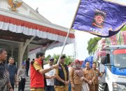 Mualem Kirim Sepuluh Truk Logistik Bencana ke Daerah