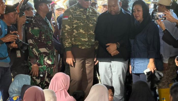 Kunjungi Pijay, Menhan Tinjau Dampak Banjir Bandang Aceh