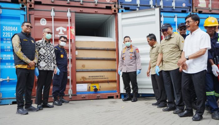 Polri Bongkar Ekspor Ilegal 87 Kontainer Fatty Matter