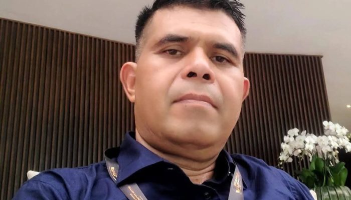 TNI AL Kerahkan KRI Percepat Bantuan Banjir Aceh