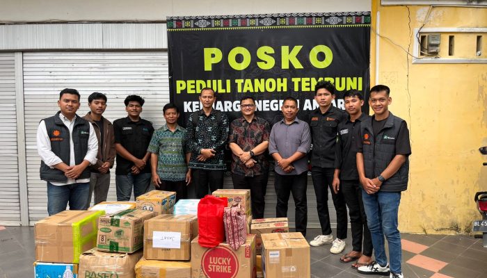 FEBI UIN Ar-Raniry Salurkan Bantuan ke Aceh Tengah dengan Helikopter