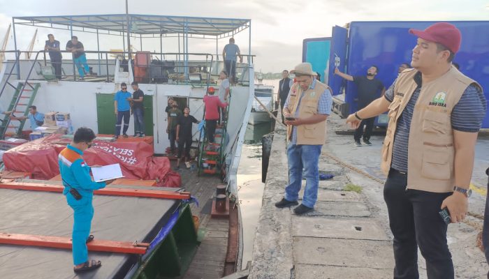 Kapal Antares Bawa 80 Ton Bantuan ke Aceh