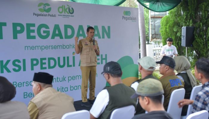 Sekda Aceh Lepas Bantuan Pegadaian untuk Korban Banjir