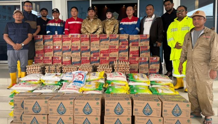 Perta Arun Gas Bantu Korban Banjir di Lhokseumawe