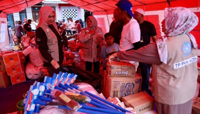 Kak Ana Mualem Puji Posko Terpusat di Bireuen Salurkan Bantuan