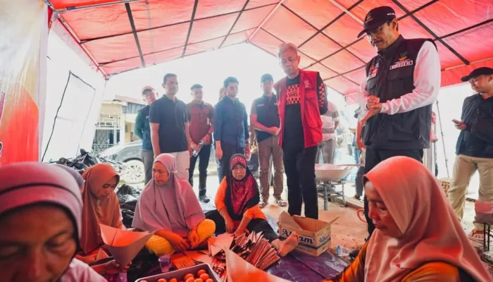 Mensos Tinjau Dapur Umum dan Percepatan Pemulihan Aceh Tamiang
