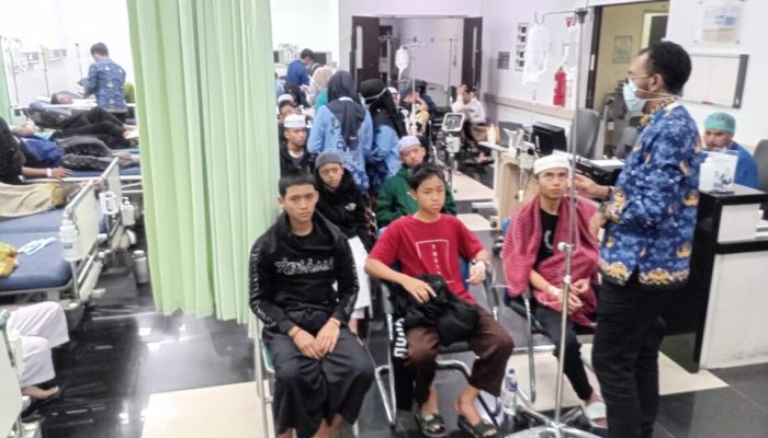 Keracunan Massal Kembali Terjadi, 116 Santri Sumedang Terdampak