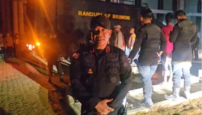 Brimob Aceh Buka Dapur Umum di Islamic Centre Kuala Simpang