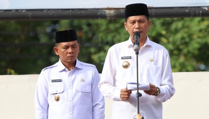 Umrah Saat Darurat Bencana, Mendagri Sanksi Bupati Aceh Selatan Pemberhentian 3 Bulan
